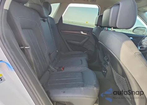 2021 Audi Q5 Premium из США, поврежденный, VIN WA1AAAFY7M2035921